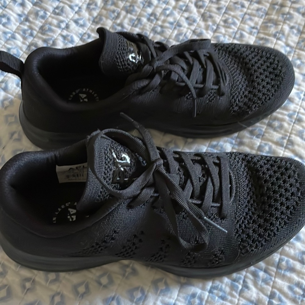 APL TechLoom Black Size 8 EUC Worn only a few times